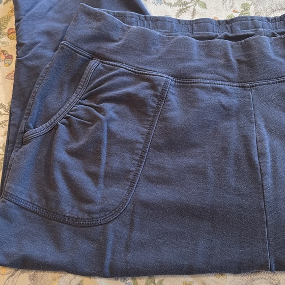 Avenue Black Hoodie - Picture 3 of 6